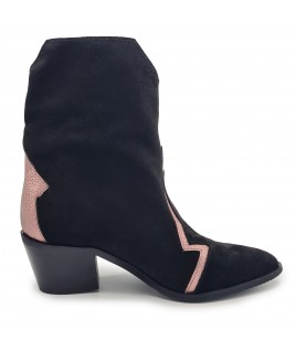 Thunder Boots in Black & Magnetic Pink